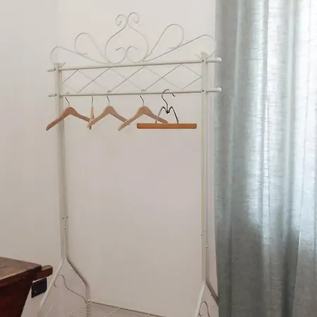 San Tomaso Historic Center -158 M - Terrace - 2 Baths - 8 Guests *