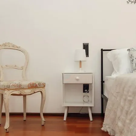 San Tomaso Historic Center -158 M - Terrace - 2 Baths - 8 Guests Apartment *
